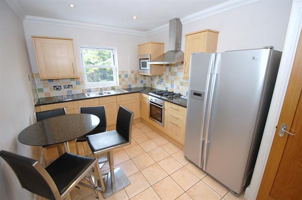 London Road, Bagshot