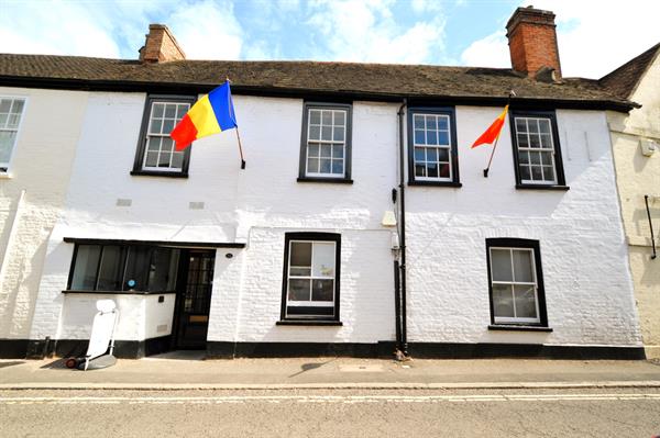 High Street Bagshot