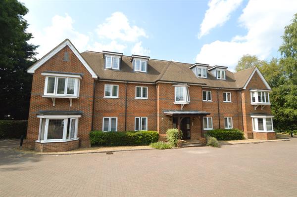 Cadogan Court, Portsmouth Road, Camberley